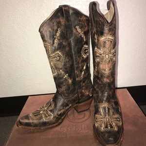 New Circle G Boots Size 9